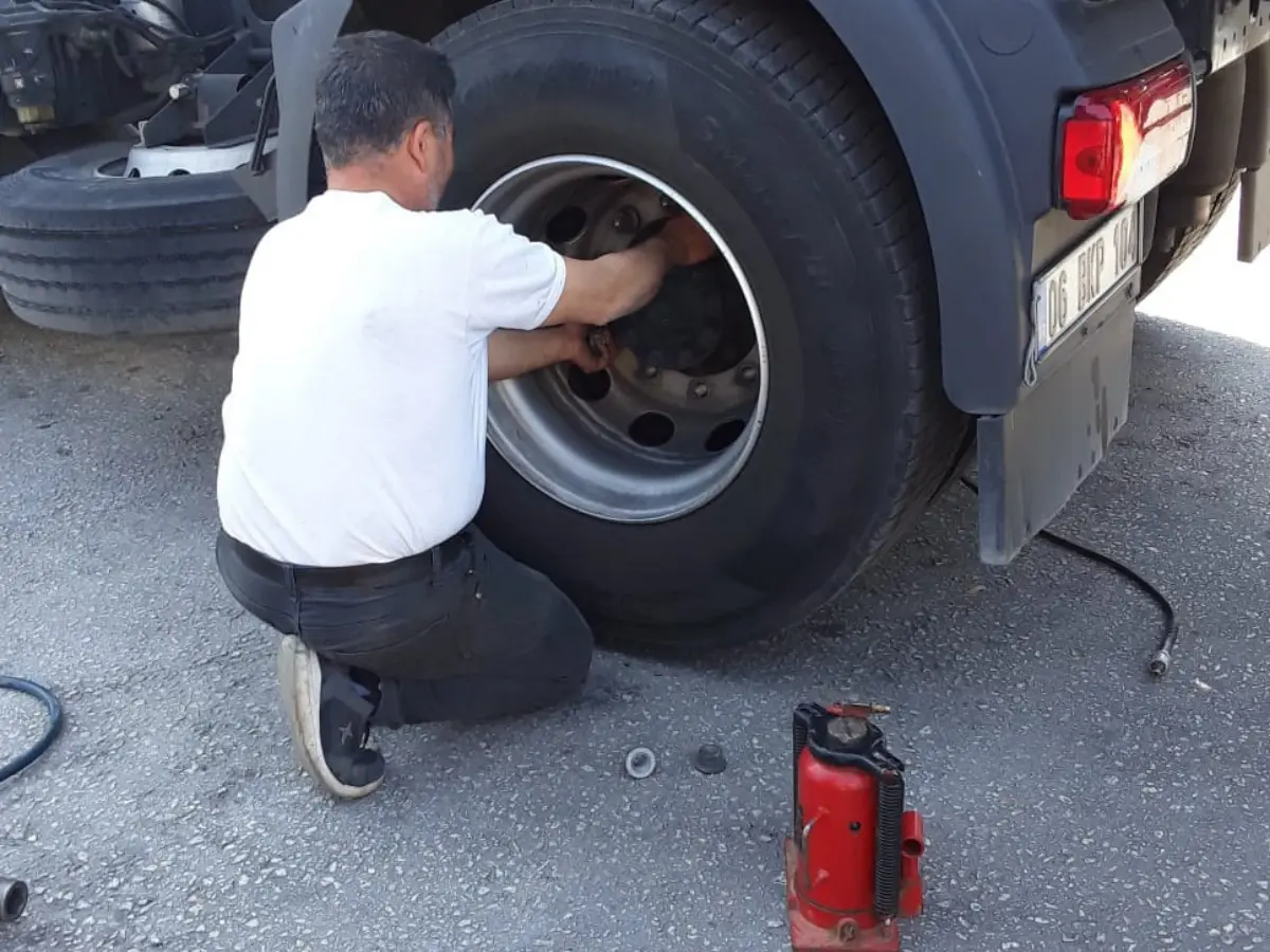 Antalya Oto Lastikçi